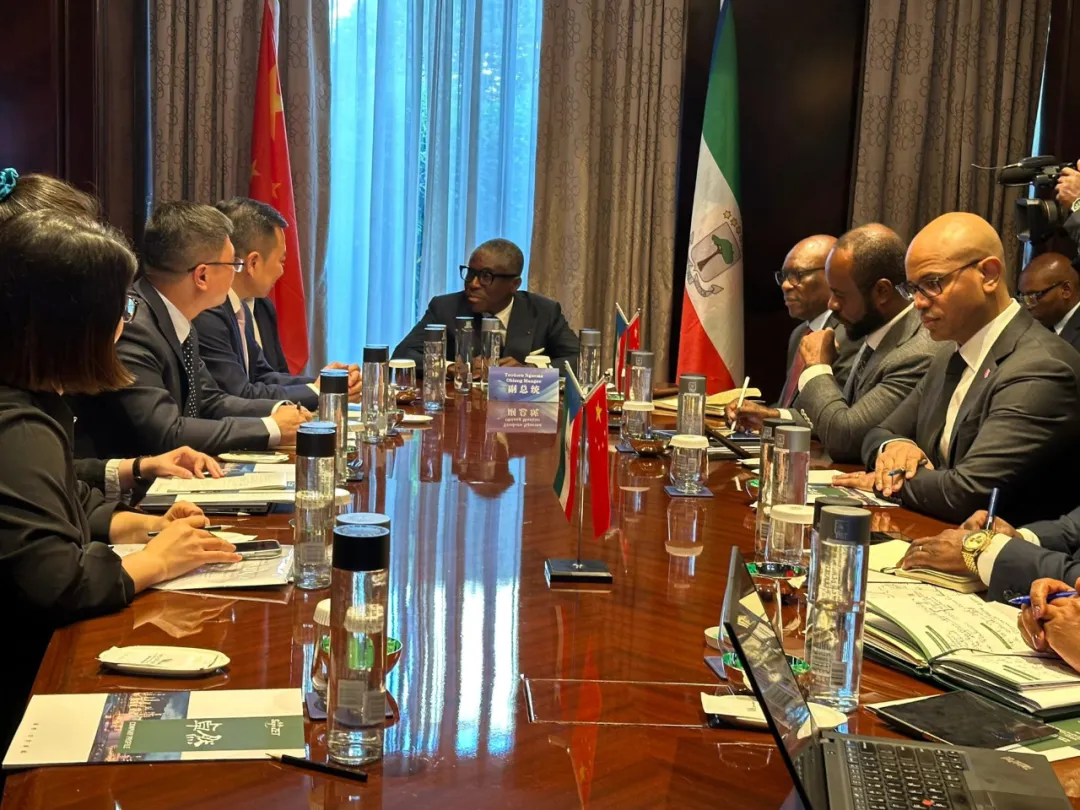 赤道几内亚共和国访华代表与pa视讯集团股份深入探讨产业协同发展